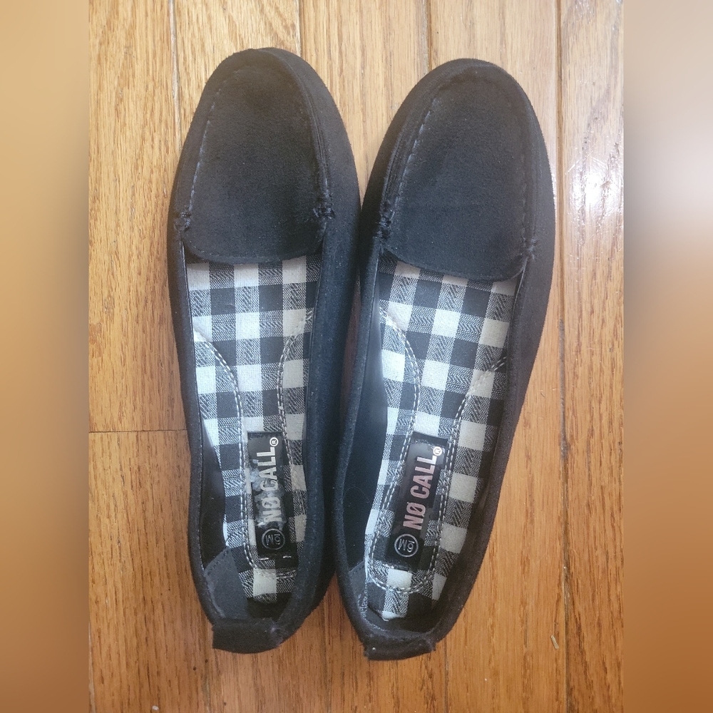 Black flats size 6M